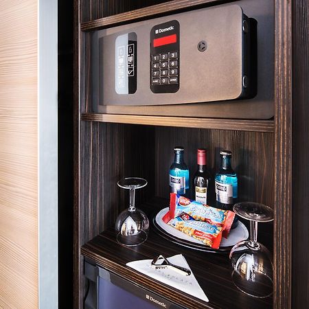 Hotel Plaza Дуйсбург Екстериор снимка