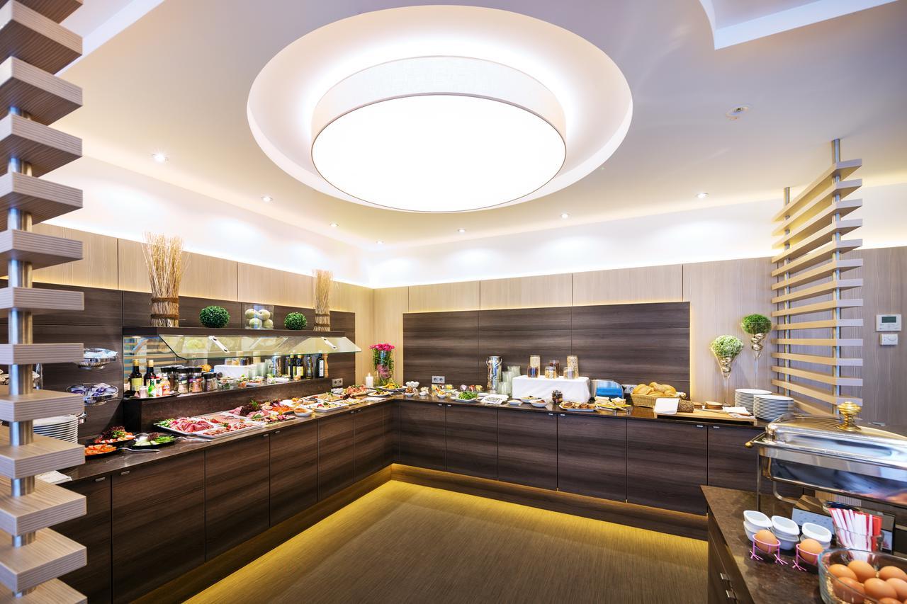 Hotel Plaza Дуйсбург Екстериор снимка